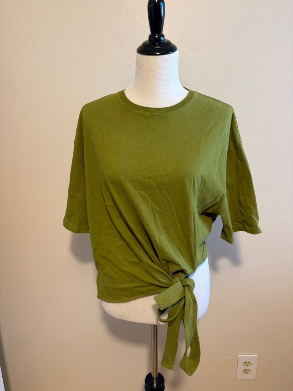 Fabletics Rue Tie T-Shirt Olive XS 100% Cotton Casual Tie Detail w/Defects NWT - Picture 2 of 5